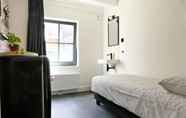 Kamar Tidur 6 Winston B&B