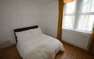 Kamar Tidur 7 2 Bedroom Home in Gloucester Road