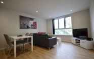 Ruang untuk Umum 7 A Brand new Modern 2-bed Apartment in Bedminster