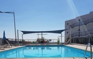 Swimming Pool 2 Panoramic Holidays Deluxe 8