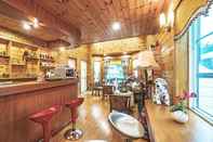 Bar, Kafe dan Lounge Star Sonata Pension