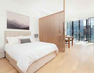 Bedroom 2 Stunning Potts Point Apartment