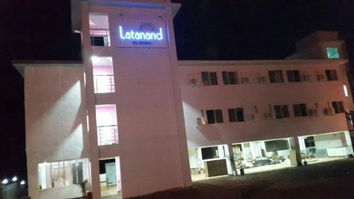 Bangunan 4 Latanand Residency