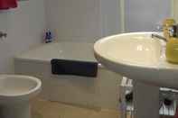 In-room Bathroom Deluxe Centre Apart with Parking