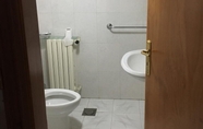 In-room Bathroom 5 Luxury Apartment in Aley - Lebanon