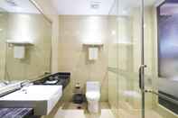 In-room Bathroom Shenzhen Wanhao Business Hotel