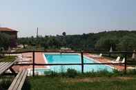 Swimming Pool La Masseriola Agriturismo