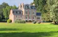 Exterior 2 Chateau de la Chasse Beauvais