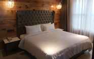 Phòng ngủ 5 Kasauli Hills Resort
