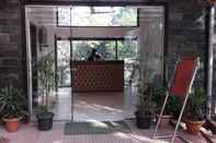 Lobby Kasauli Hills Resort