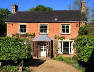 Exterior 2 Brick House Cheriton