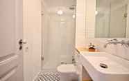 Toilet Kamar 5 Akicity Mouraria Hanes