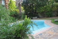 Swimming Pool Arbour Lodge Guest House