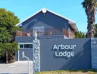 Exterior 2 Arbour Lodge Guest House