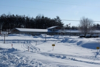 Swimming Pool Country Villa Motel and Country Camping