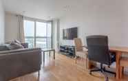 พื้นที่สาธารณะ 5 Fantastic 2 Bedroom near Canary Wharf