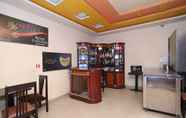 Bar, Cafe and Lounge 7 Ardency Inn by Park Tree Udaipur