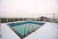 Swimming Pool Ardency Inn by Park Tree Udaipur