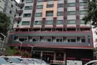 Luar Bangunan H Plus Hotel Yangon