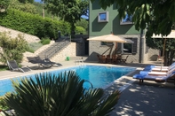 Swimming Pool Apartment Kvarner bay