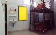 Kamar Tidur 4 CHO Hostel and Sleep Box - Adults Only