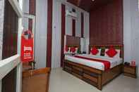 Bedroom Sudhir Hotels