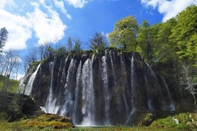 Luar Bangunan Plitvice Streaming