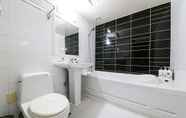 Toilet Kamar 3 Amore Motel