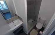 Toilet Kamar 5 Chambres Tout Confort