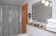 In-room Bathroom 3 Hotel Alte Schule