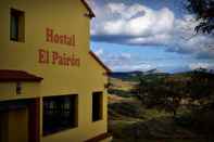 ภายนอกอาคาร Hostal El Pairon