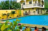 Kolam Renang 5 Pundaquit Luxury Resort