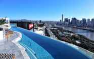 Swimming Pool 2 Hostrelax Residences on South Bank