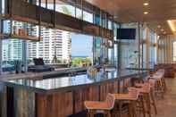 บาร์ คาเฟ่ และเลานจ์ Canopy by Hilton West Palm Beach Downtown