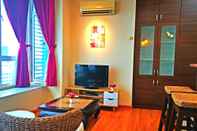 Ruang Umum Parkview Apartment by Sweet Home