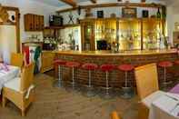 Quầy bar, cafe và phòng lounge Restaurant & Pension Bellevue