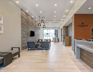 Lobi 2 Candlewood Suites Kingston West, an IHG Hotel