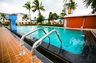 Kolam Renang HM Resort