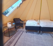 Kamar Tidur 3 Dalsøren Camping