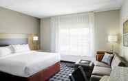 ห้องนอน 2 TownePlace Suites by Marriott Oshawa