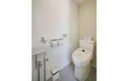 In-room Bathroom 7 Viila COLORS B