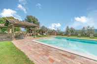 Swimming Pool Casale Villa Chiara