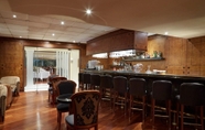 Bar, Kafe, dan Lounge 4 BTH Hotel Lima Golf