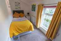 Bedroom Cottage Hill