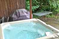 Fasilitas Hiburan 70MBR- Hot Tub - BBQ - Wi-Fi - Pets Ok - Sleeps 8