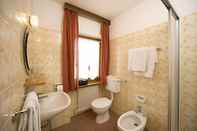 Toilet Kamar Mason Marmoleda