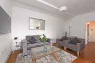 Common Space Modern & Spacious 2 Bed Apartment at Clapham Junction