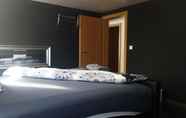 Kamar Tidur 5 3 Bedroom Apartment at Lake Constance