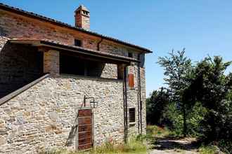 Exterior 4 Casale Belvedere con piscina nel bosco