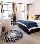 BEDROOM The New52 - A Modern 2 Bed Apartment Located in the Heart of Oxford City